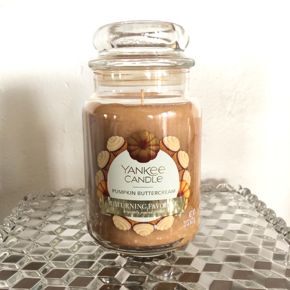 pumpkin buttercream candle